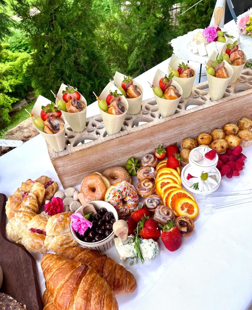 Dreaming of a spread like this? Look no further! Elevate your “I do” with grazygirlok — the catering creatives behind