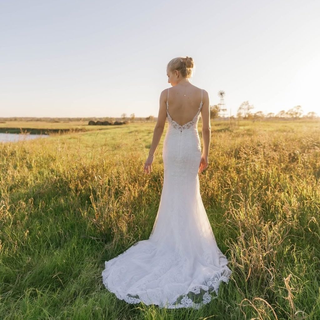 emerysbuffalocreek⁠ is an elegant indoor & outdoor wedding venue nestled on a beautiful estate at the gateway of the Texas